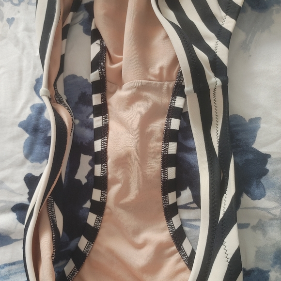 J. Crew cheeky bikini bottom - Picture 4 of 5